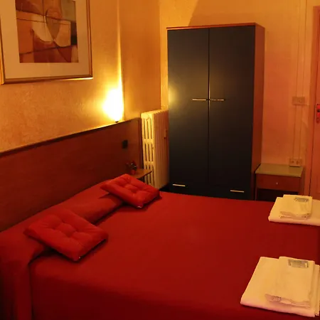 Hotel America-2